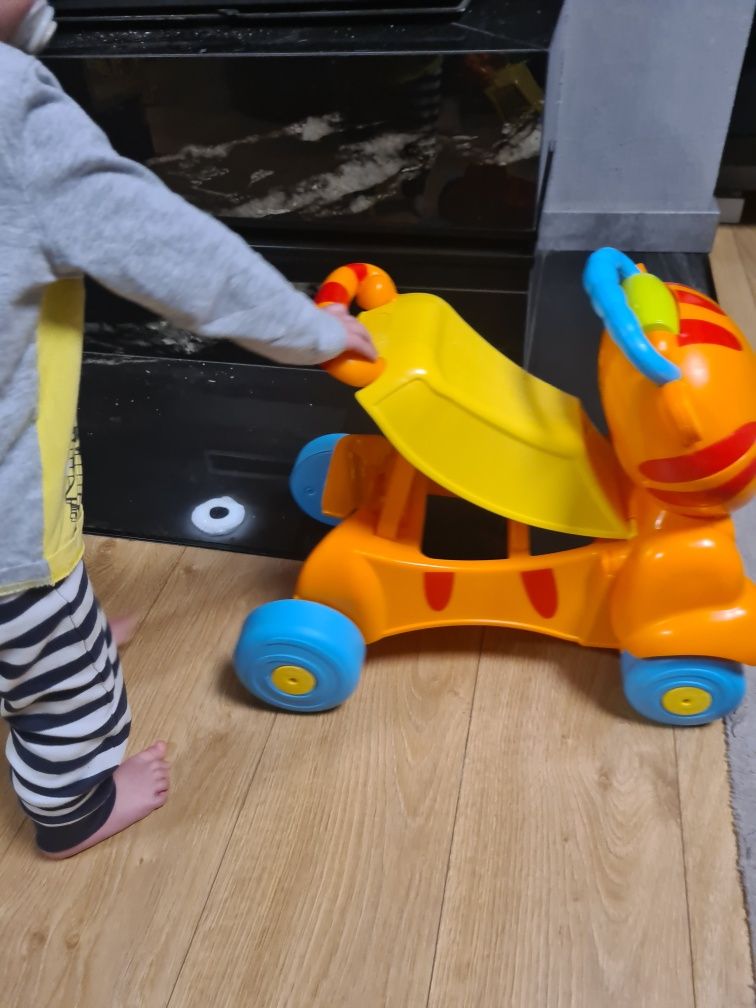 Pchacz jeździk 2 w 1 Fisher Price