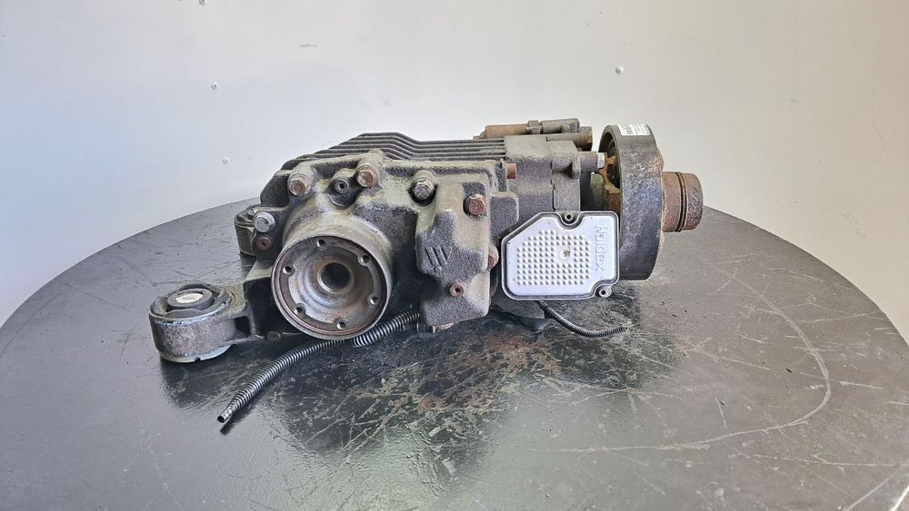 Редуктор задний Skoda Yeti Superb OCTAVIA 2.0 TDI 2012 0BR525010B