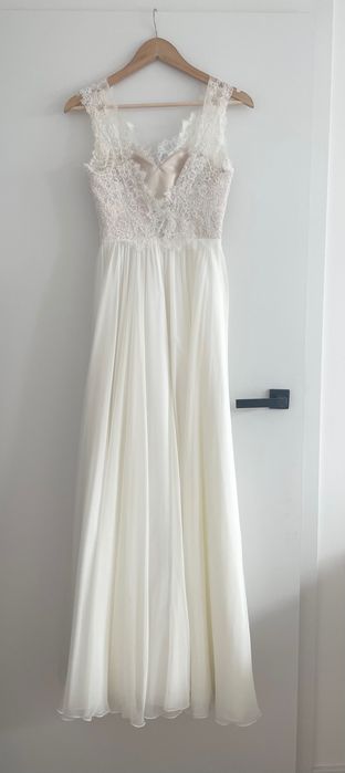 Suknia ślubna muślinowa z koronką