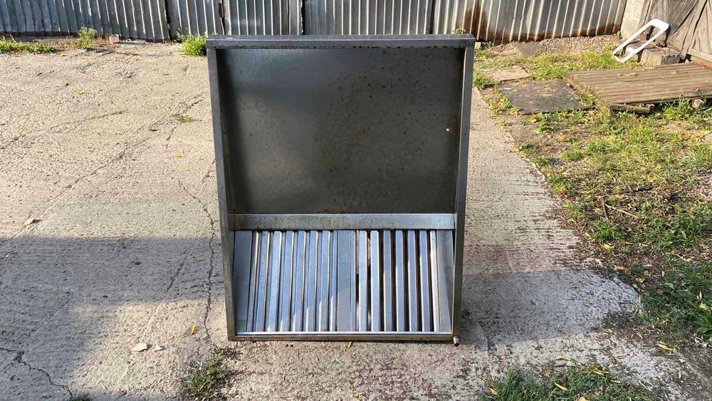 Б/у вытяжной зонт из нержавейки для кафе ресторана бара общепита