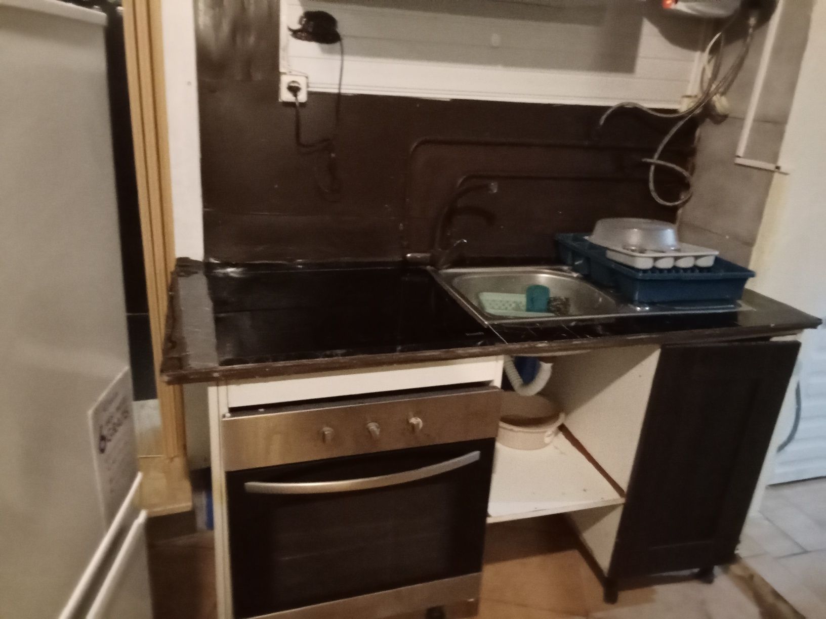 Arrendo T.1  anexo em Avintes com água e luz inchuido mobilado