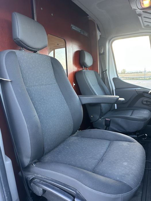 Nissan NV400  ano pouco km 2020 ano