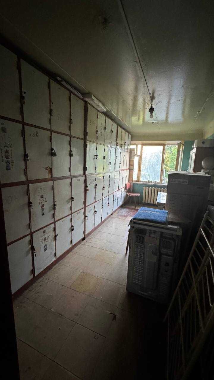 Продам кімнату в гуртожитку на вул. Жебунова 11