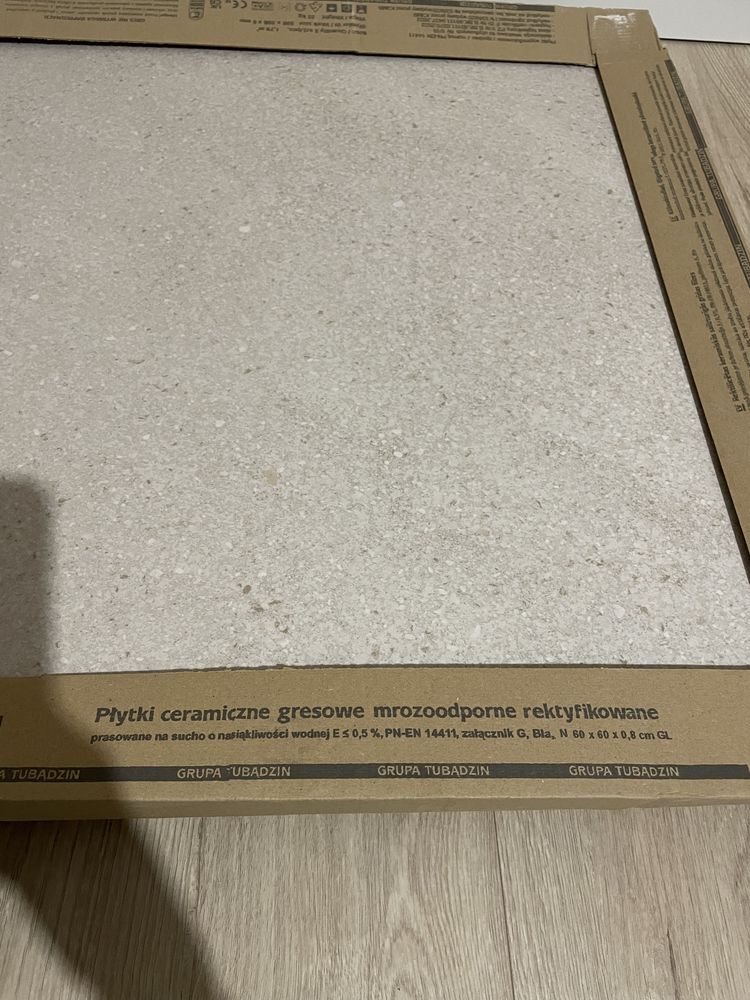Gres Lavish mat Tubądzin 598x598x 8 mm - 5 szt