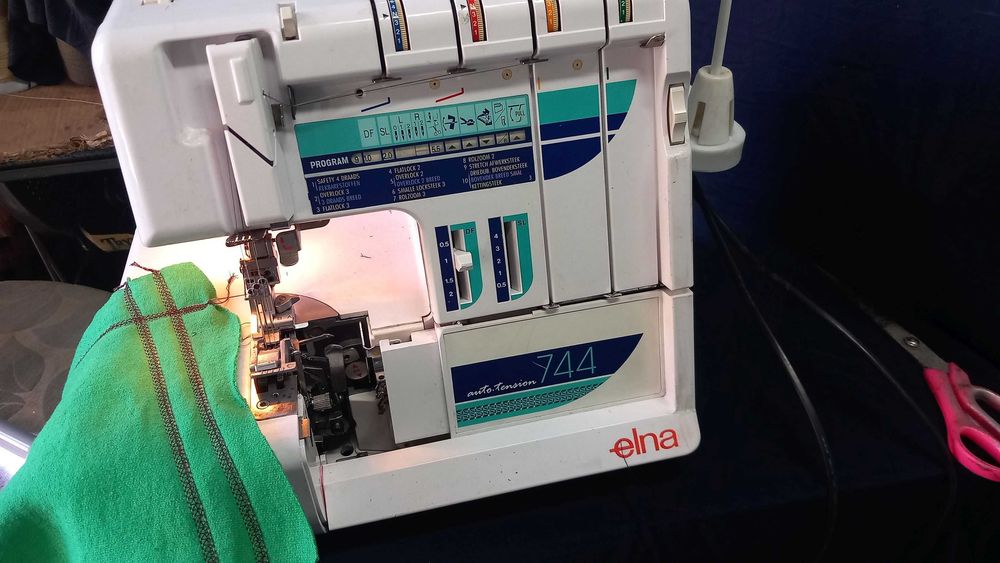 FILMY !! Coverlock 2,3,4,5 nitkowy overlock owerlok Elna.