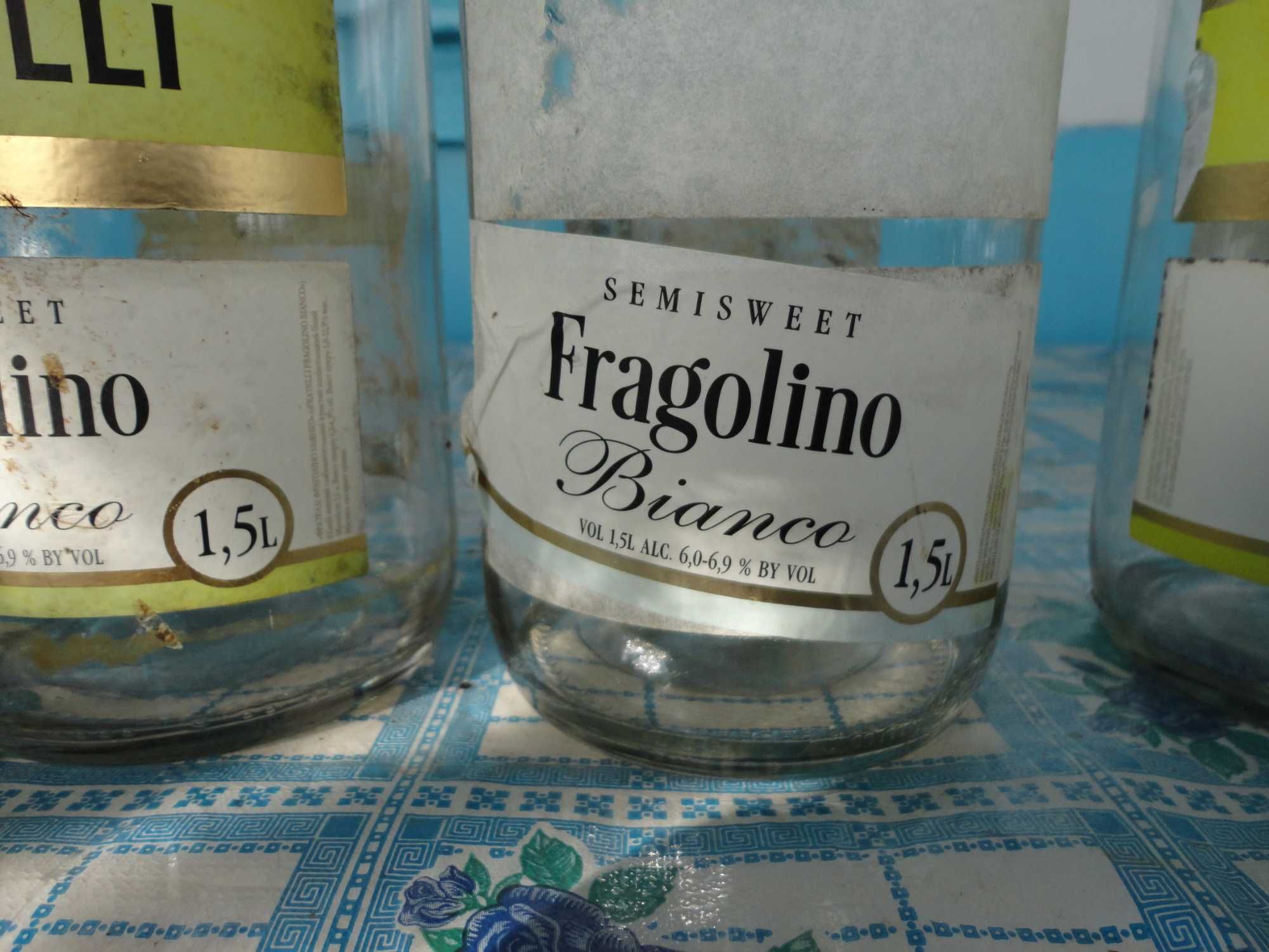 6 бутилок на 1.5 л Fragolino  Одним лотом.