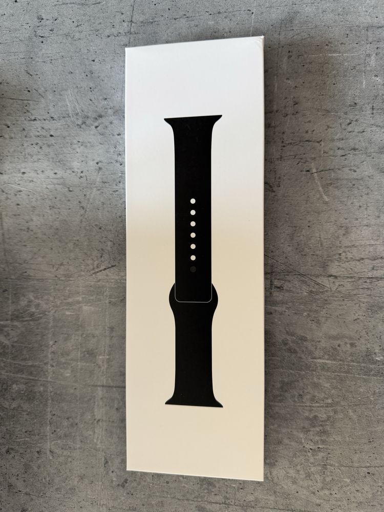 nowy smartwatch srebny
