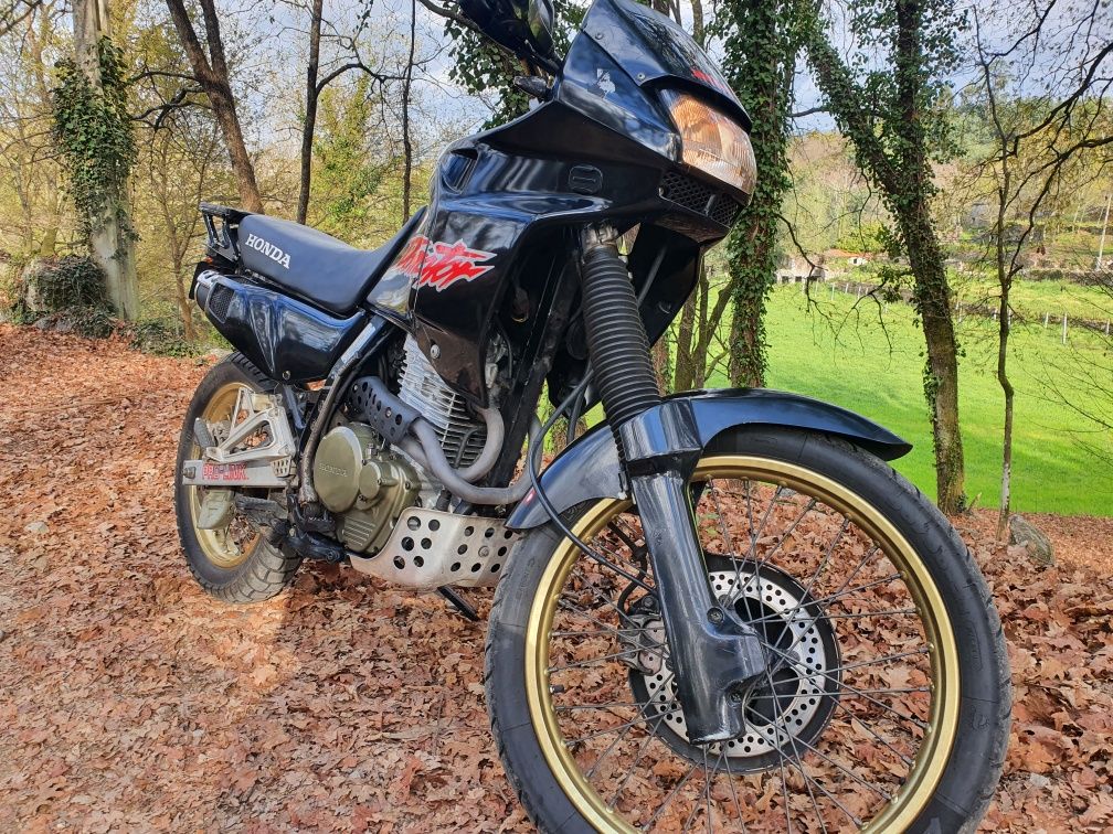 Honda nx dominator 650