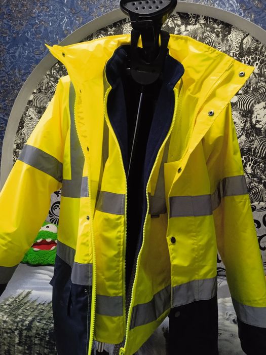 Фірмова зимова сигнальна  куртка PORTWEST S768