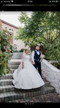 Весільна сукня  з Хімчистки
