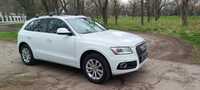 Audi Q5.  2015 Premium+