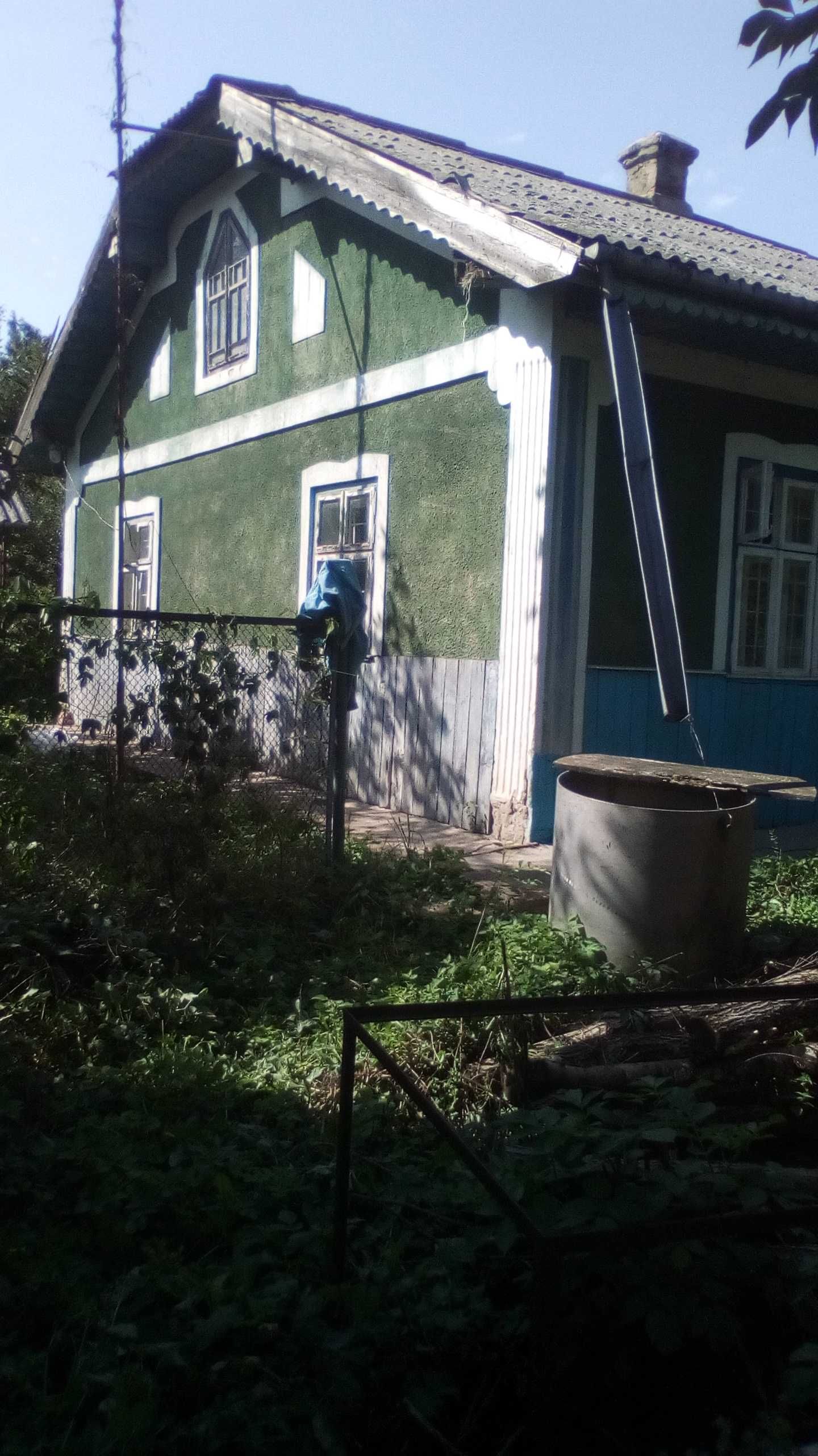 продам будинок у селі  . 60 м 2. 60 сот . 12 т . дол
