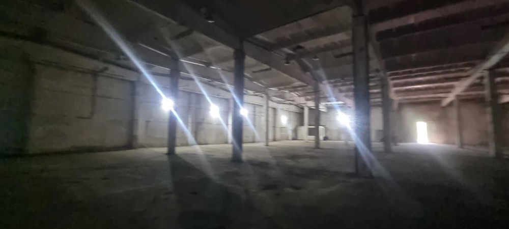 Оренда складського приміщення. 2400 м.кв.