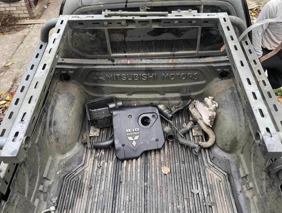 Mitsubishi L200. Мітсубісі Л200 Розбір. Розбір Л200