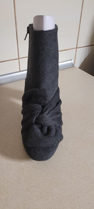 Buty   nr  38  z  Zara