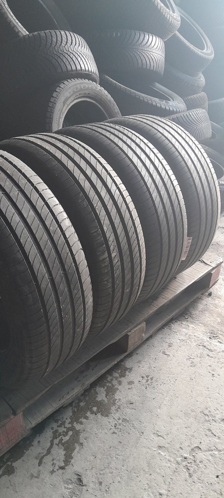 225.55.18 Michelin 4шт літо шини гума склад Харків Шиномантаж з Європи
