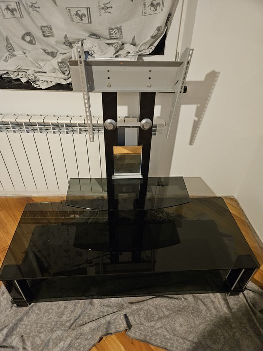 Скляна тумба під телевізор