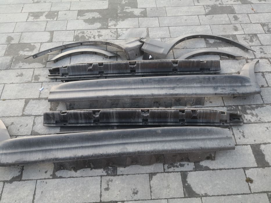 Progi BMW X3 e83 sport aluminiowe komplet