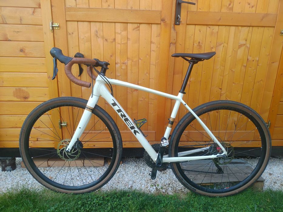 Trek checkpoint al (shimano 105, hydraulika)