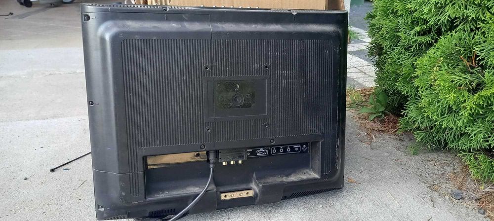 Monitor używany czarny