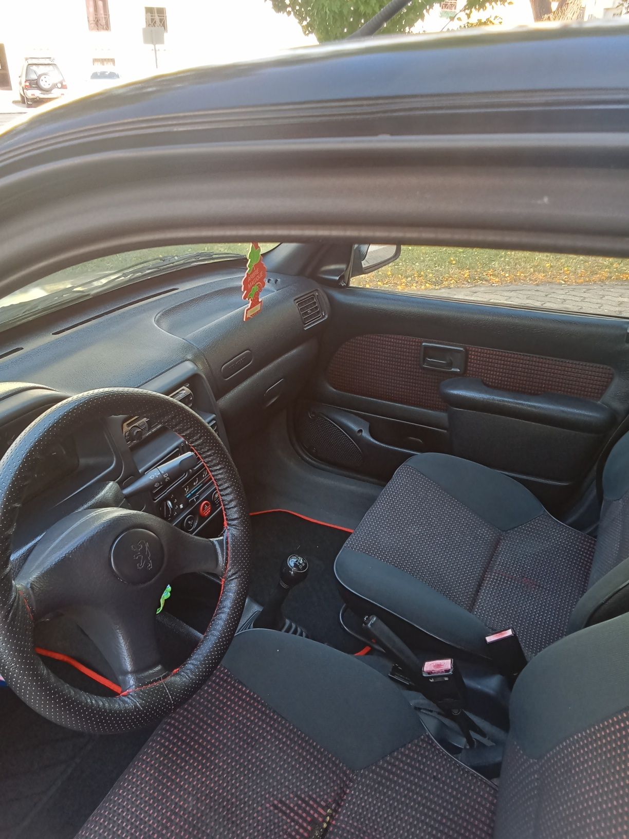 Peugeot 106 open