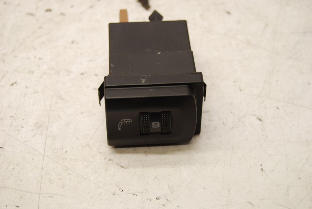 PRZEŁĄCZNIK WŁĄCZNIK GRZANIA FOTELA 8L0963563A AUDI A3 8L 8L0963563C