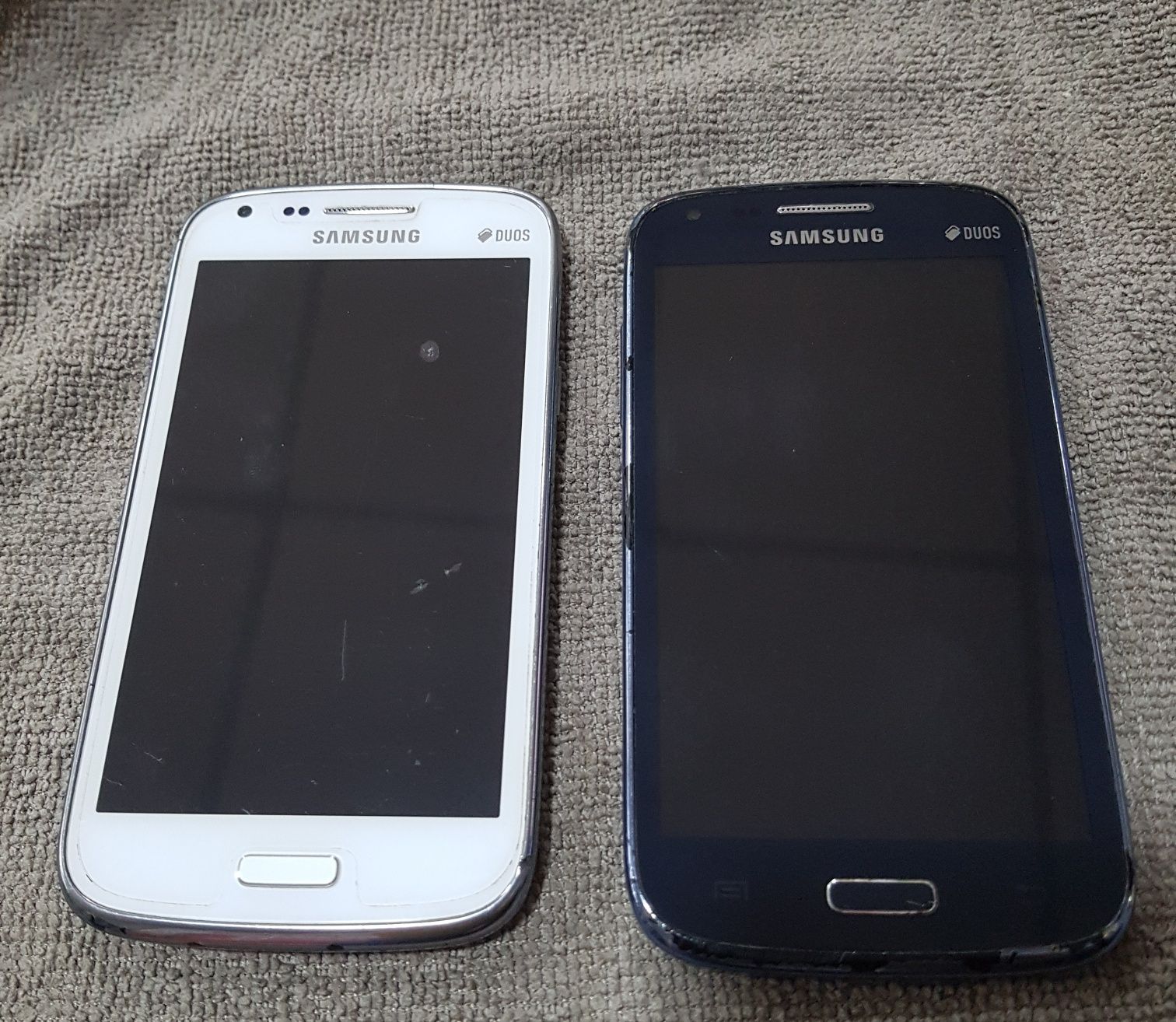 Samsung GT-I8262 DUOS Разом