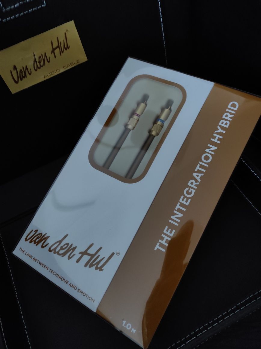 Vdh The Integration Hybrid Van Den Hul RCA analogowy interkonekt
