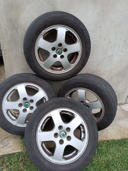 Продам легкосплавні диски на Шкода Фабія