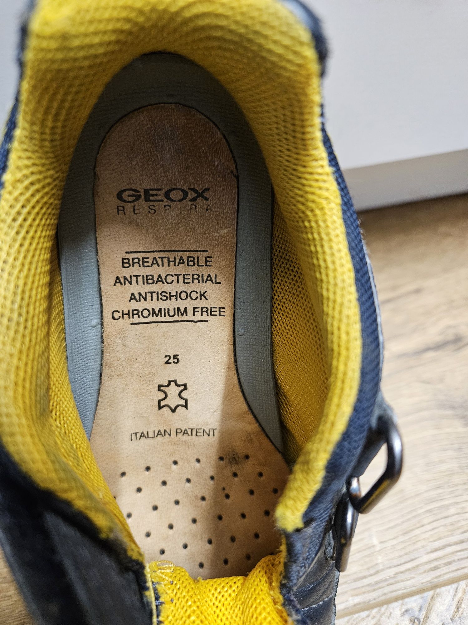 Geox respira adidaski roz. 25