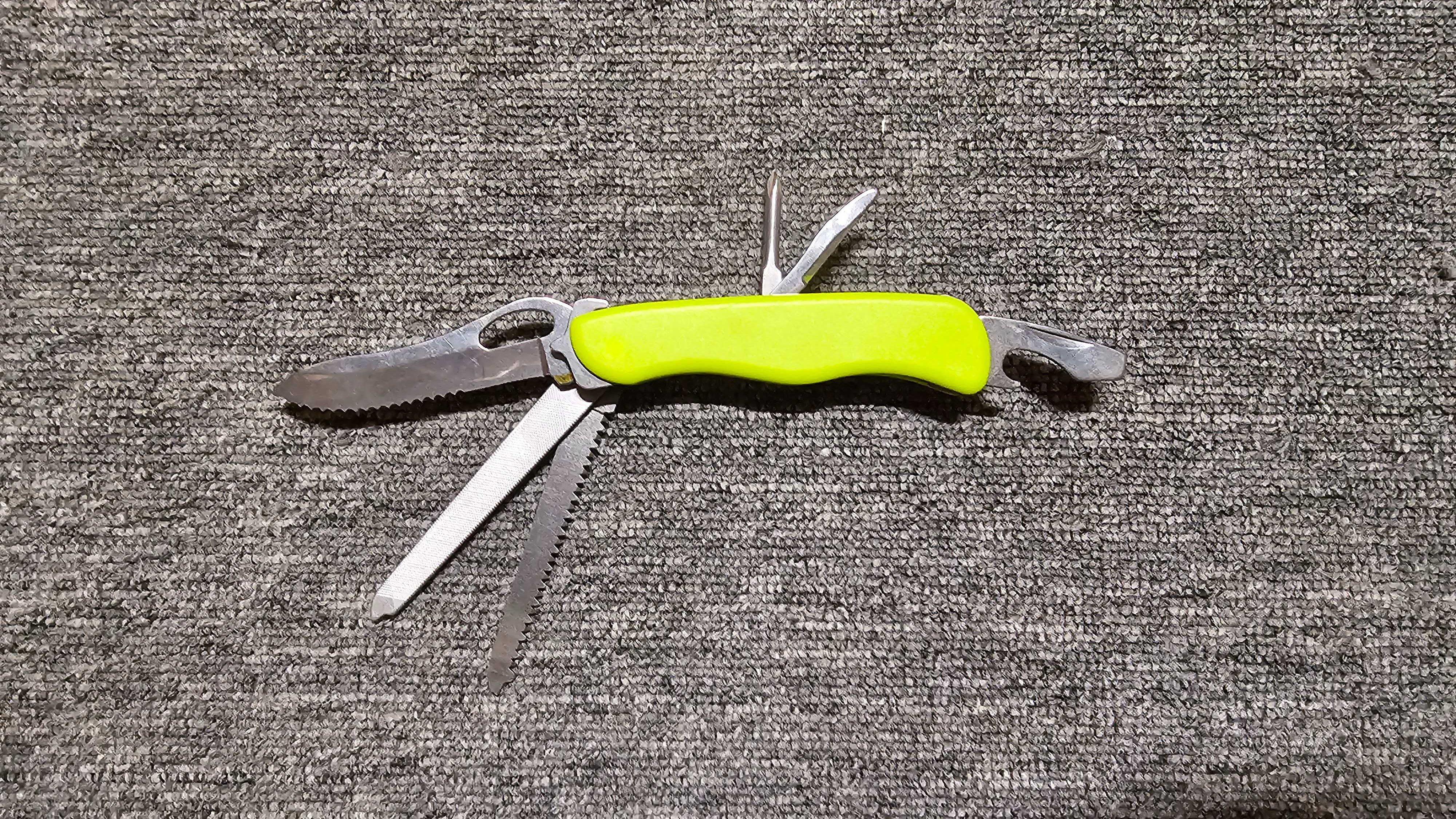 Nóż Rescue Knife folder scyzoryk multitool