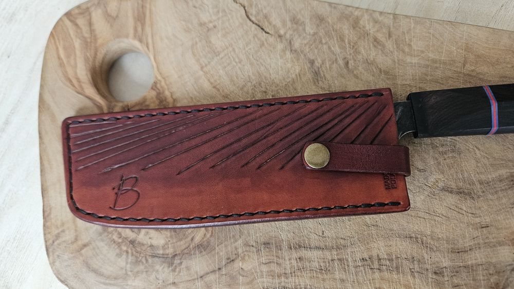 Nóż kuchenny a'la nakiri ze skórzaną pochwą