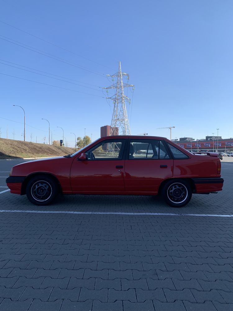 Opel Kaddet 2.0i