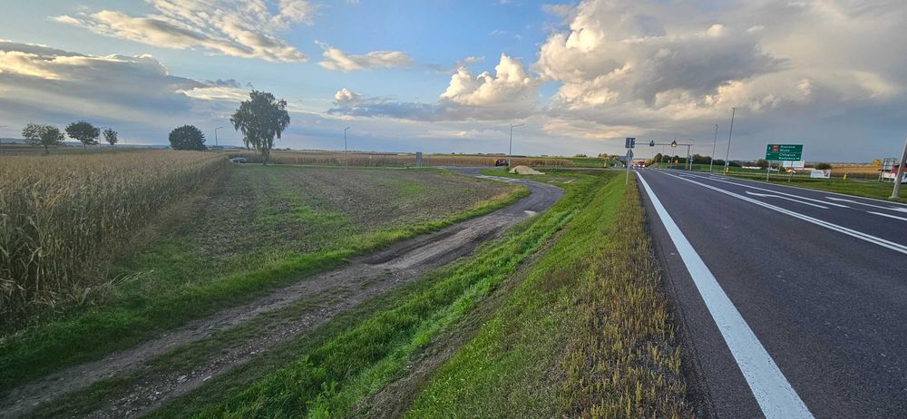 Radymno działka inwestycyjna z WZ przy DK94 Radymno - pow. 18,74a