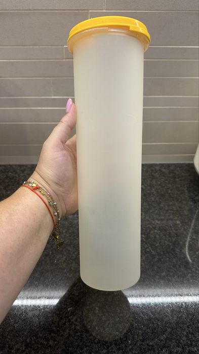 Tupperware esparguete