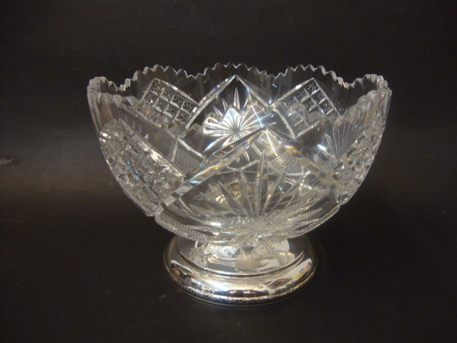 Centro de mesa antigo em cristal e prata