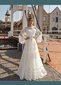 Сукня весільна плаття кружево пряме довгий рукав +фата