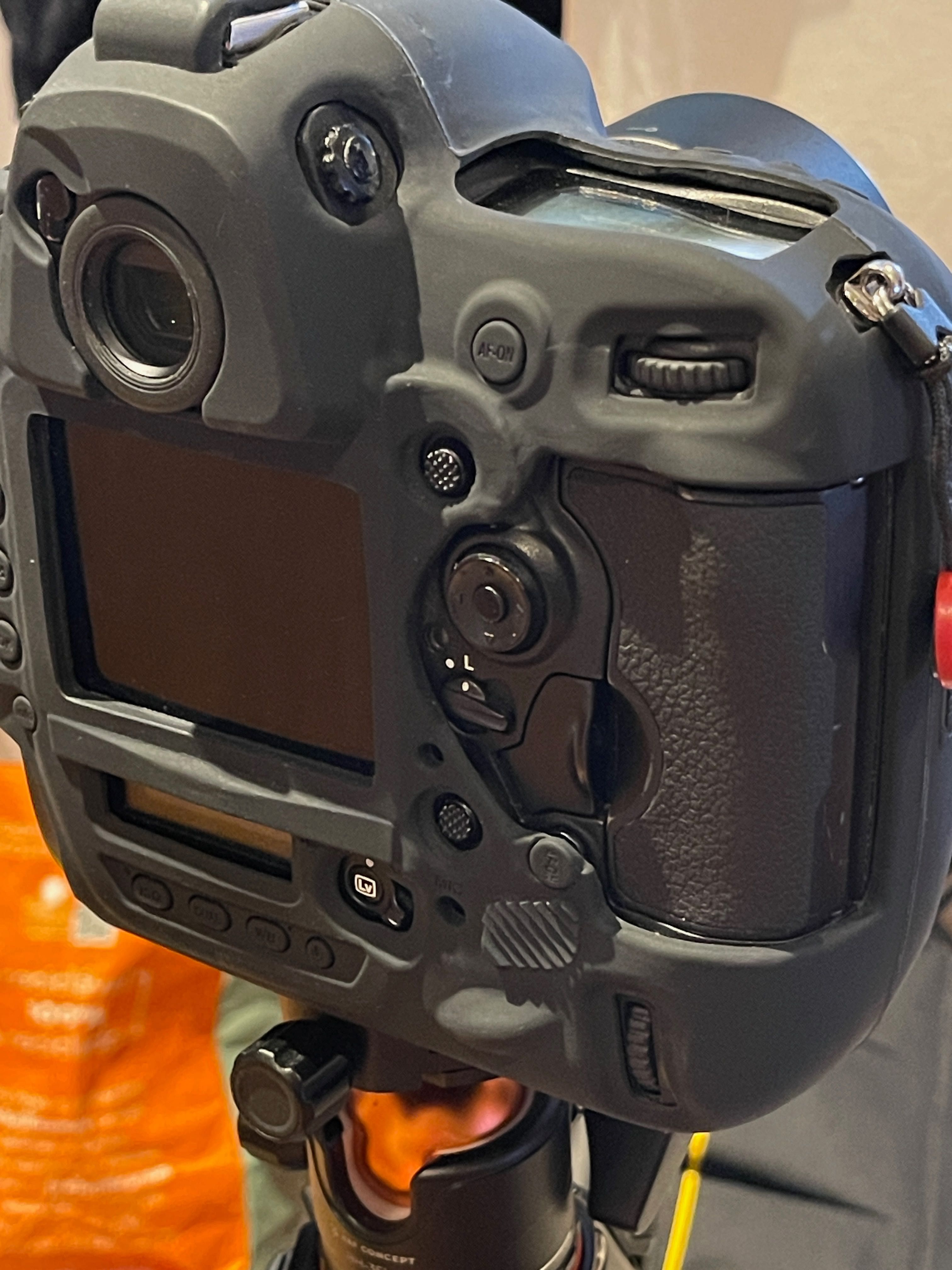 Nikon D4S (230k disparos) + Nikkor AF-S 50mm f1.4