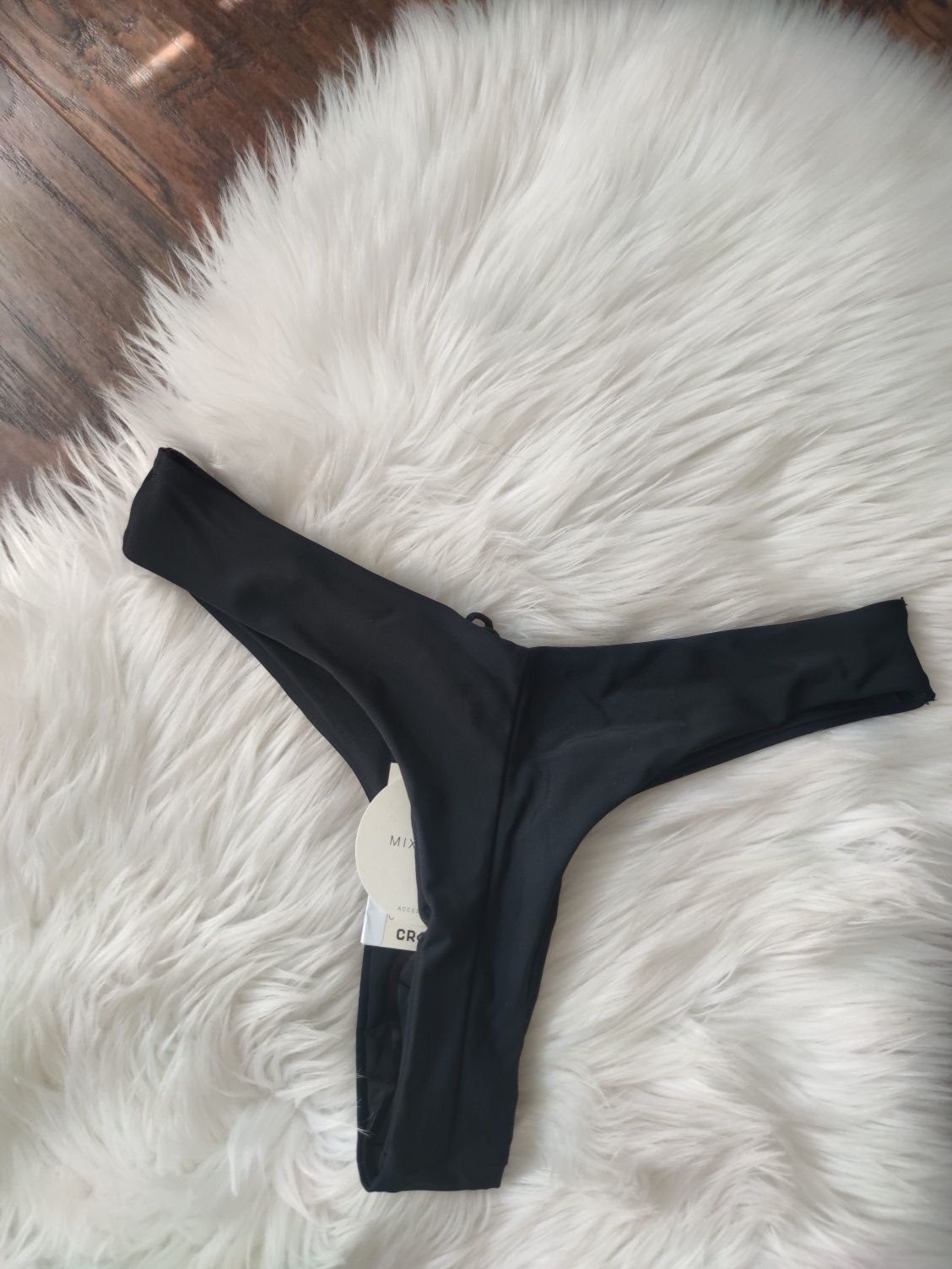 Czarne stringi Bikini rozmiar S