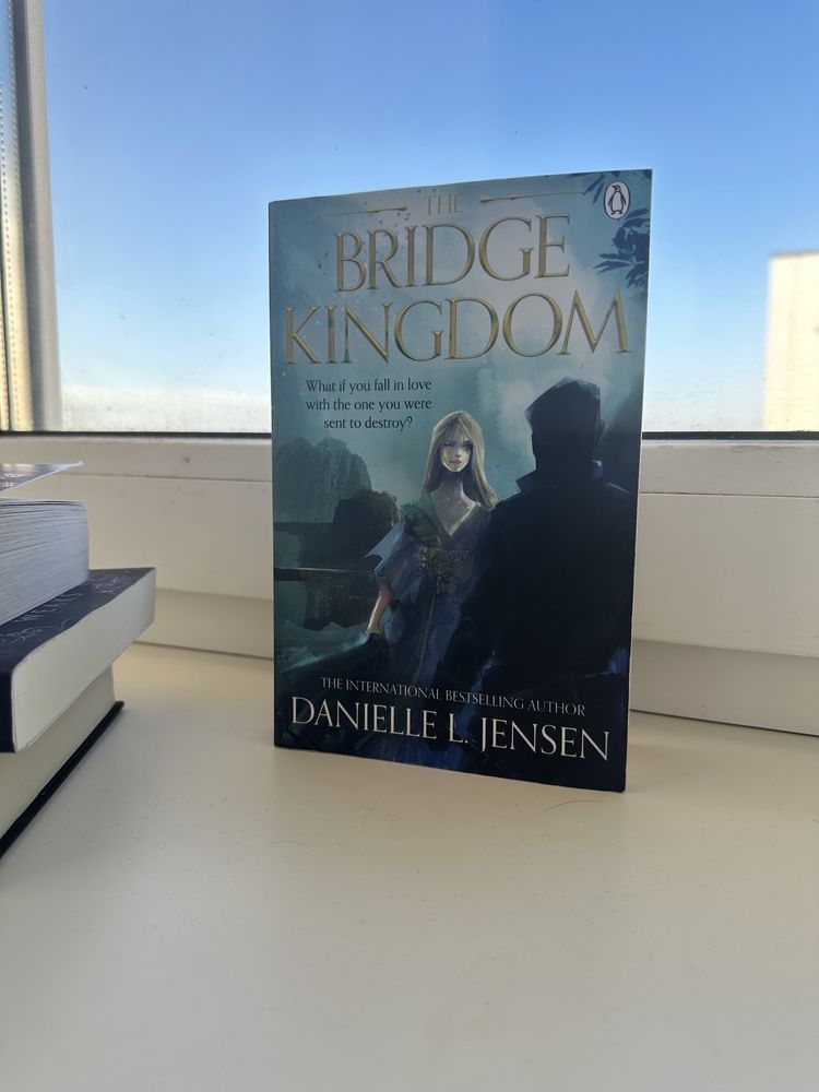 Книжка Bridge Kingdom Danielle L. Jensen