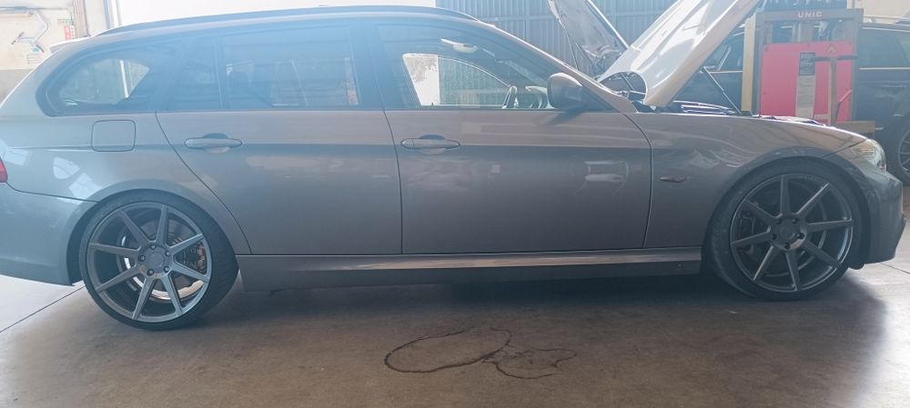 Vendo BMW 318D E91 Pack m