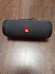 колонка JBL Flip Essential.