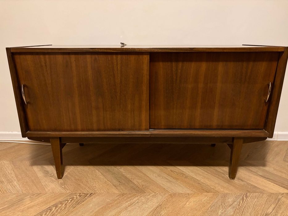 Komoda Violetta, fornir orzech, PRL vintage