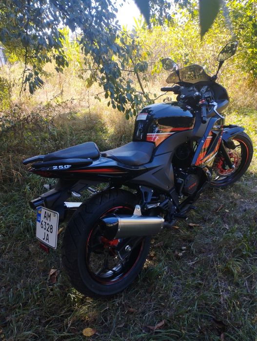 Продам мотоцикл Viper f2