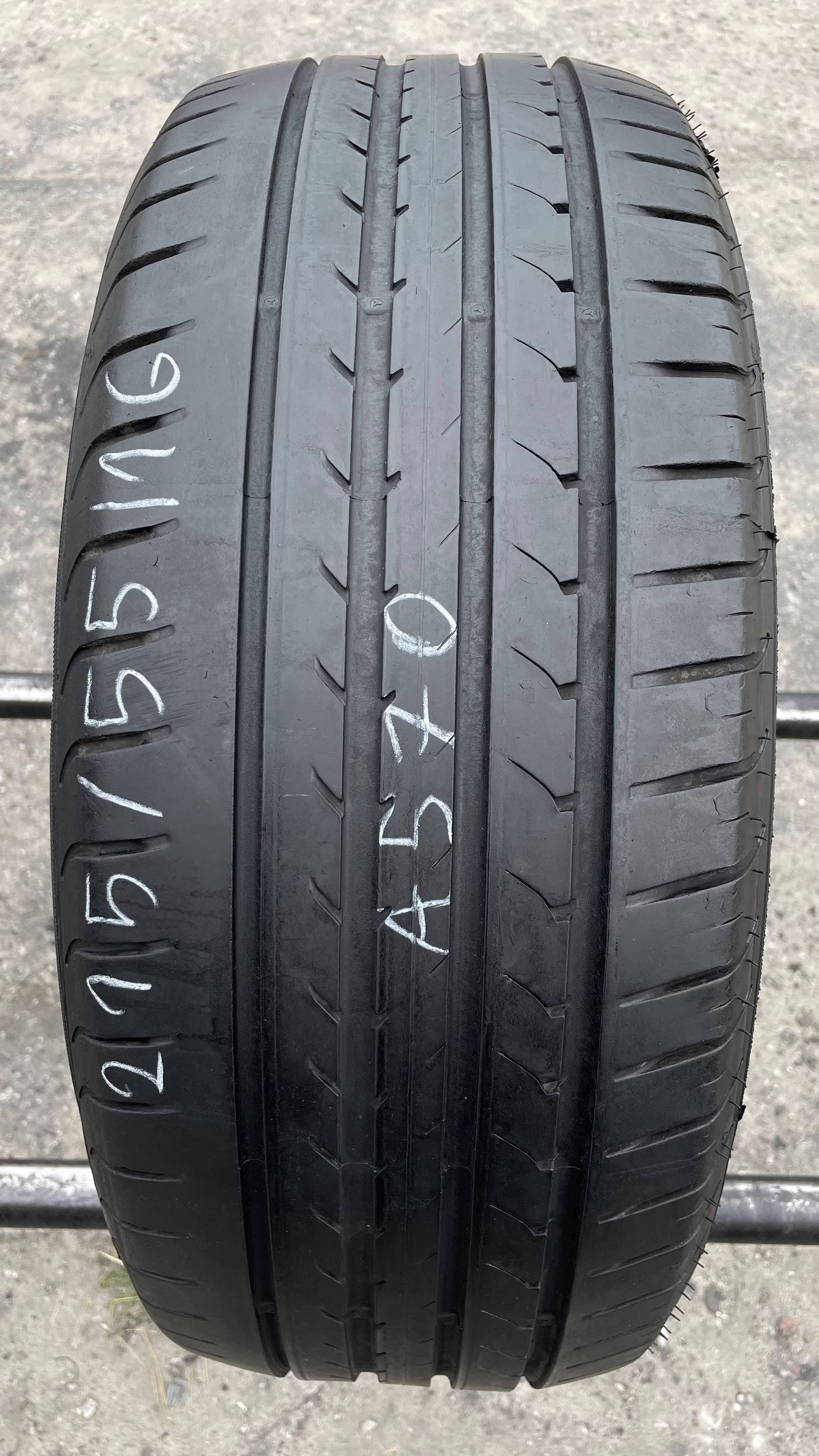 215/55/16 Goodyear Efficient Grip 93V