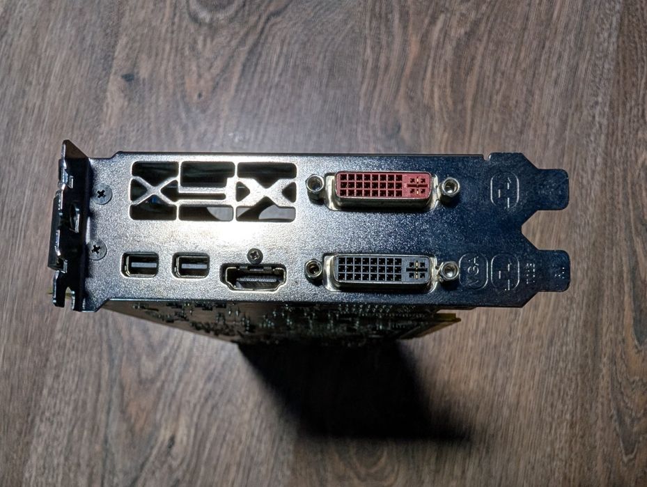 Відеокарта XFX Radeon R9 270X 2Gb