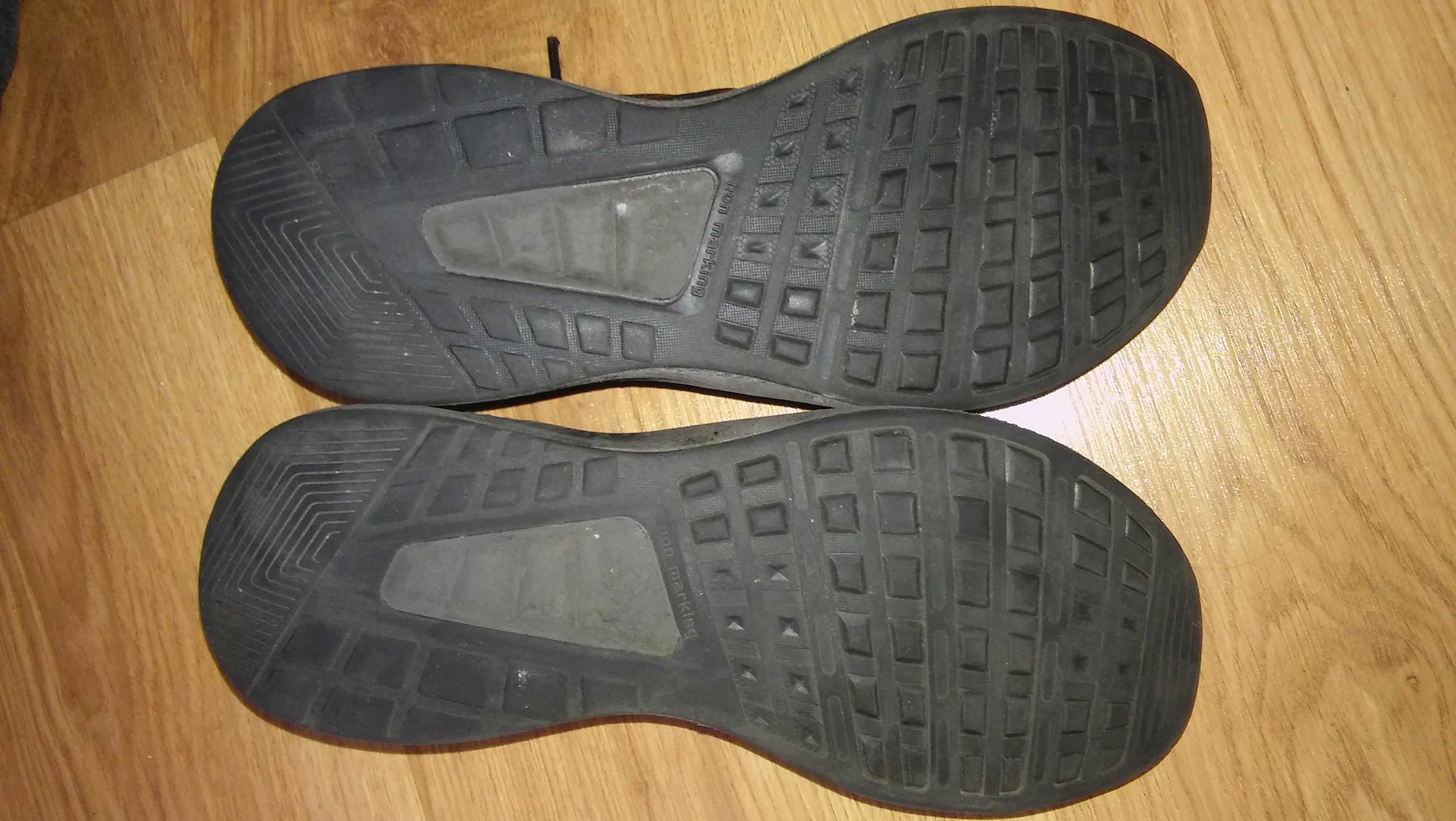 Buty biegowe marki Adidas, lekkie, wygodne, praktyczne, rozm 38-39