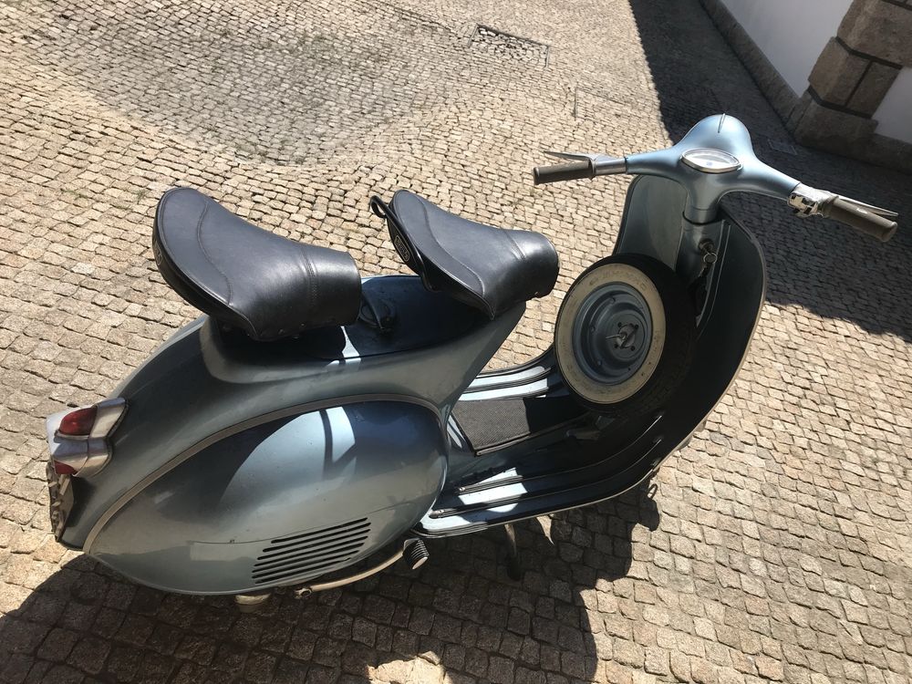 Vespa VBA azul 1960