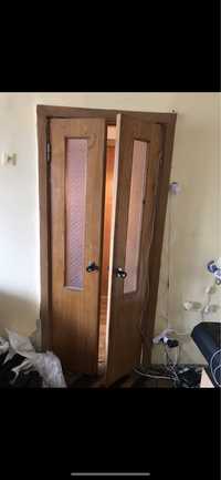 Деревянные двухстворчатые двери 3 комплекта