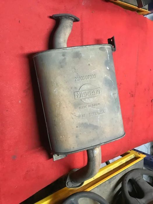PANELA DE ESCAPE NISSAN